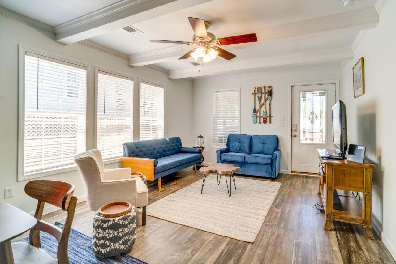 Charleston Home With Porch - 3 Mi To Folly Beach! Exteriör bild