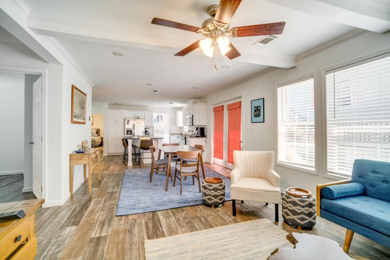 Charleston Home With Porch - 3 Mi To Folly Beach! Exteriör bild